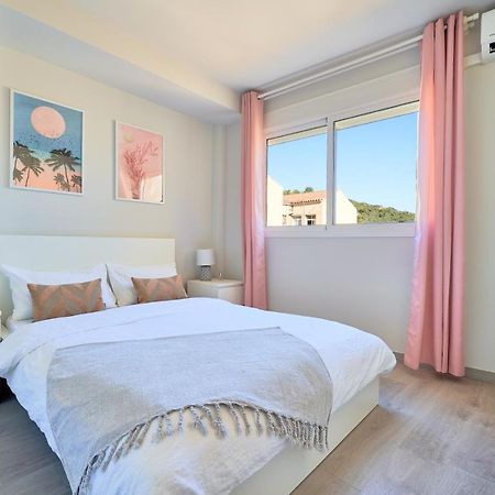 Апартаменты Charming And Bright Flat In The Heart Of Малага Экстерьер фото